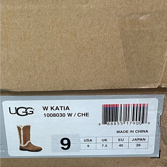 UGG Australia 1008030 Katia Classic Tall Suede Sheepskin
Boots Shoes Chestnut 9 - Picture 14 of 16